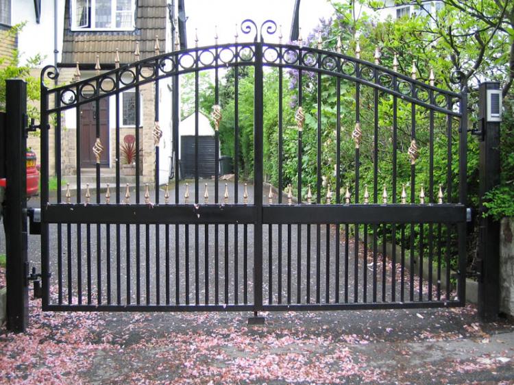 iron-gates-and-designs