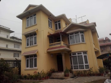 House Rent 8k House for Rent