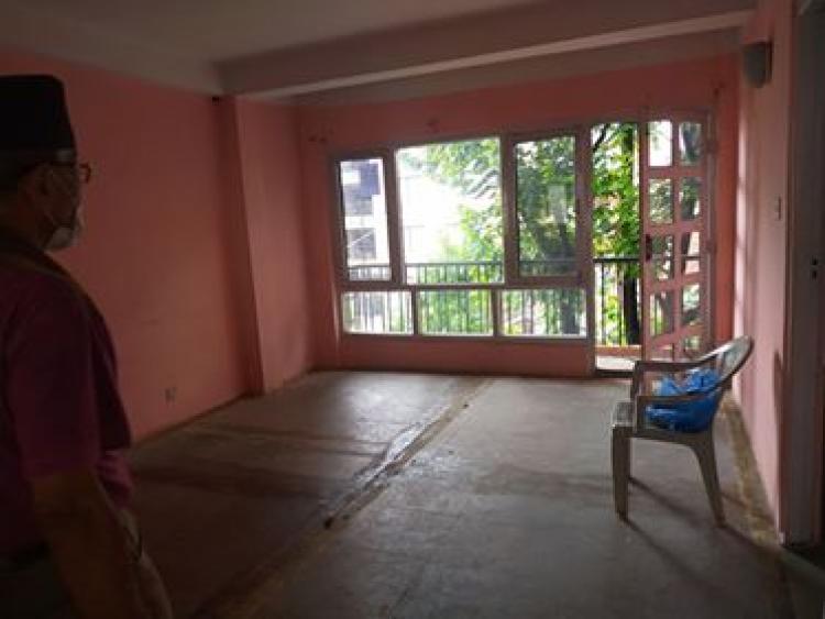 flat for rent in kupondol 18