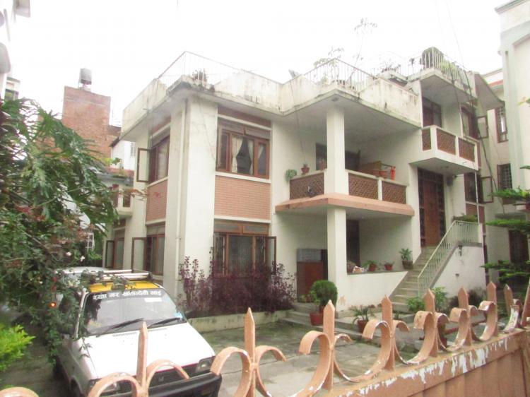 Flat For Rent in Lazimpat 3