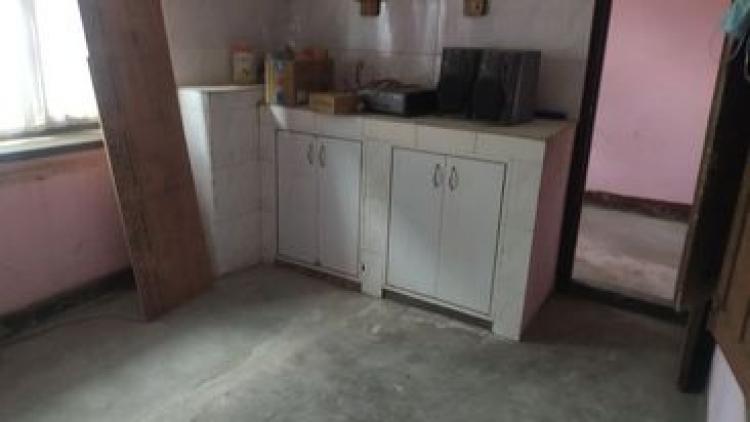 Kupondol Flat Rent 8