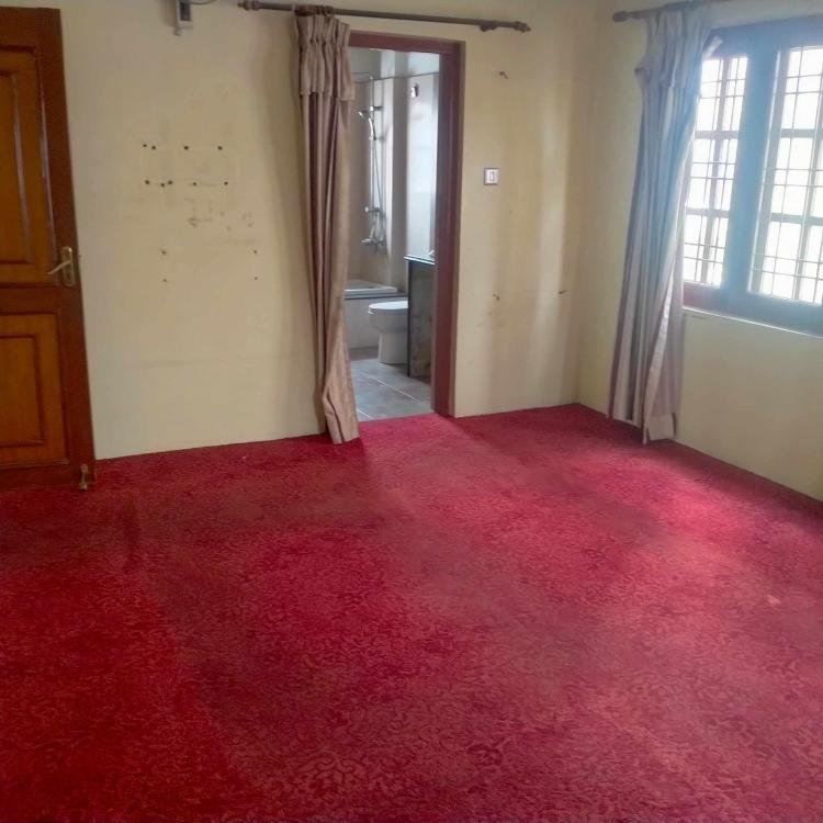 371533252_870056684701239_4083573086238121898_n-750x750