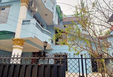 387459513_752934566723932_6702771787642661850_n-5545-750x750