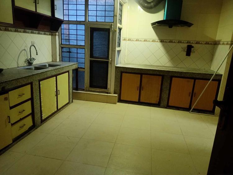 422787501_767384205235808_4741822261038955580_n444444-750x750