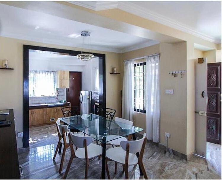 c8d9d6cc-093c-4469-81c5-462945ec9f28-750x750