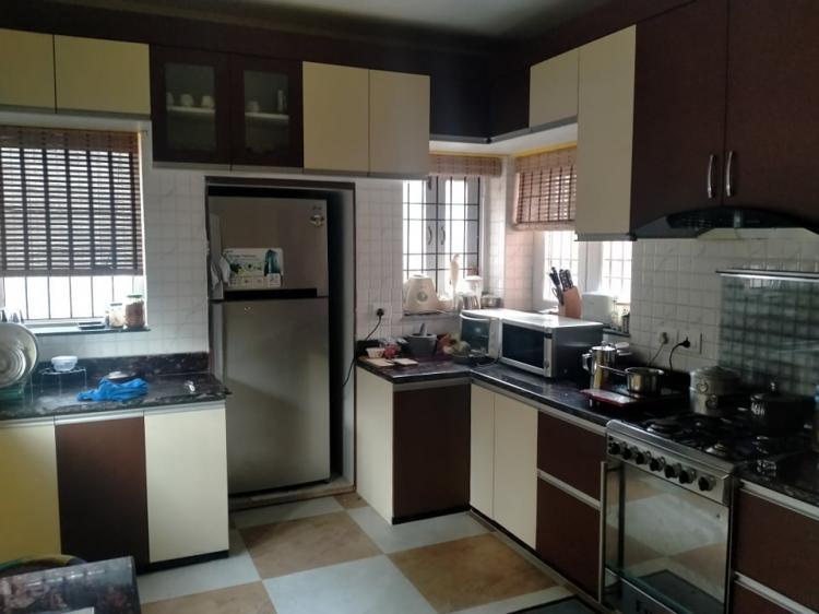 272462094_320428240015601_6571489711153687359_n-750x750