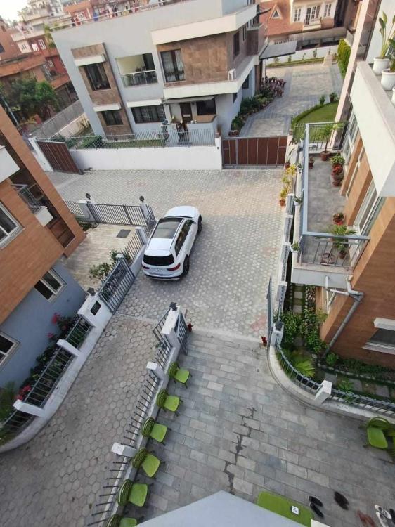 435634353_7438452359566804_4036376109322563858_n-750x750