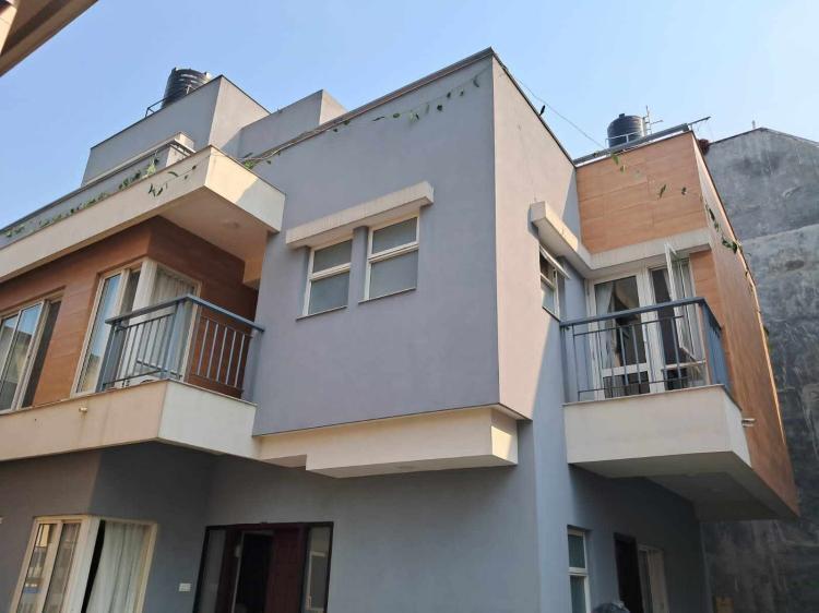 436783393_841068117846219_3393887768098132200_n-750x750