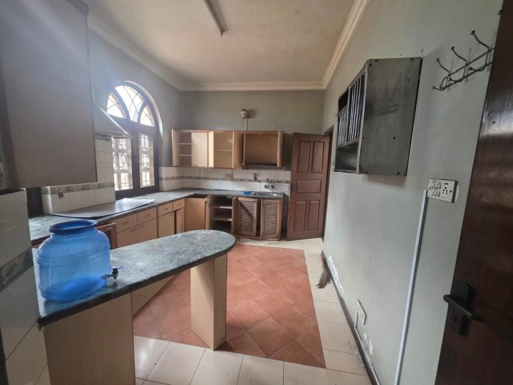 4faecfe3-5291-40bc-8868-79c09ae26877