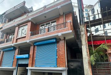 Front view 4
